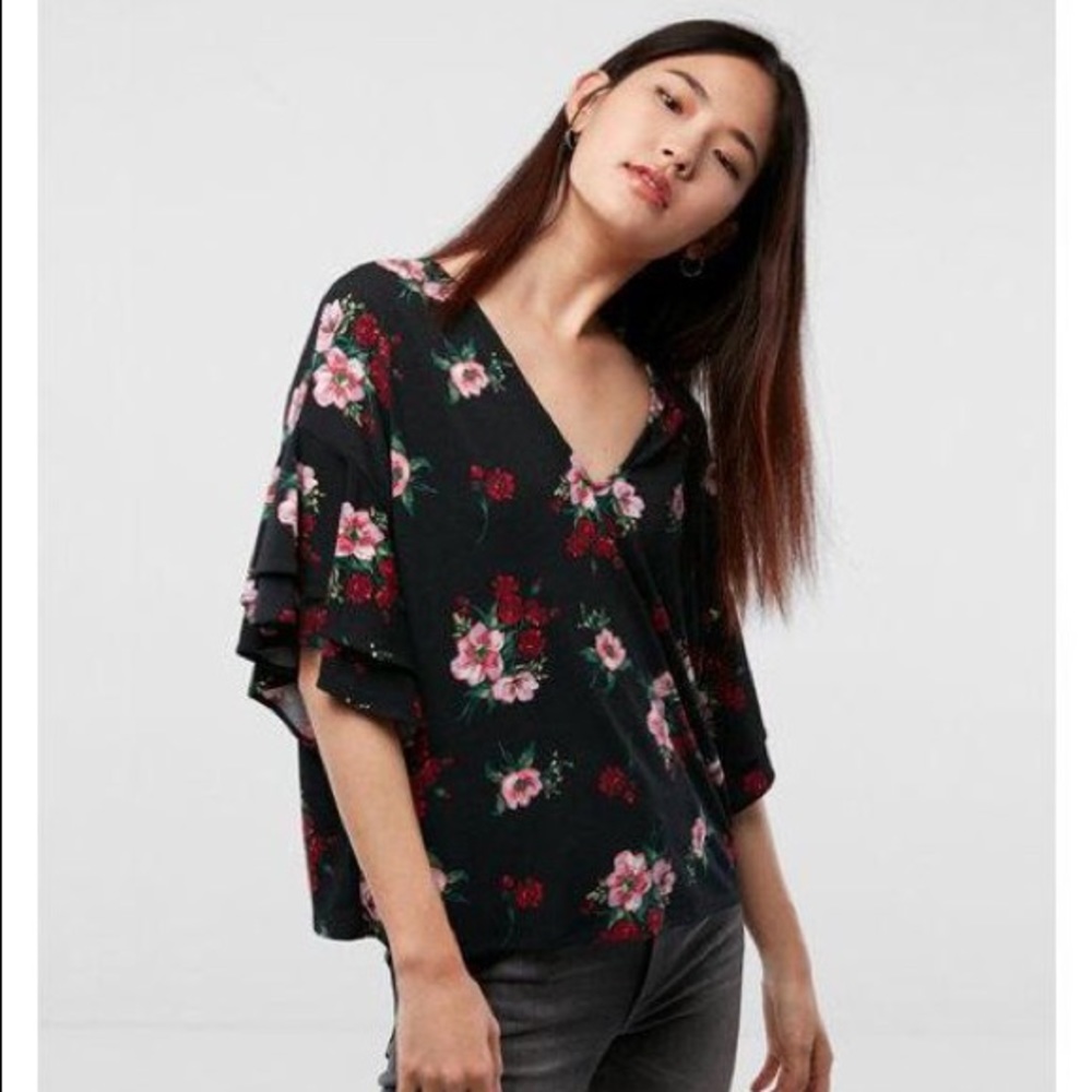 Express floral ruffle sleeve top